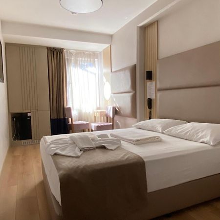 Otel Yenikapi Istanbul Luaran gambar