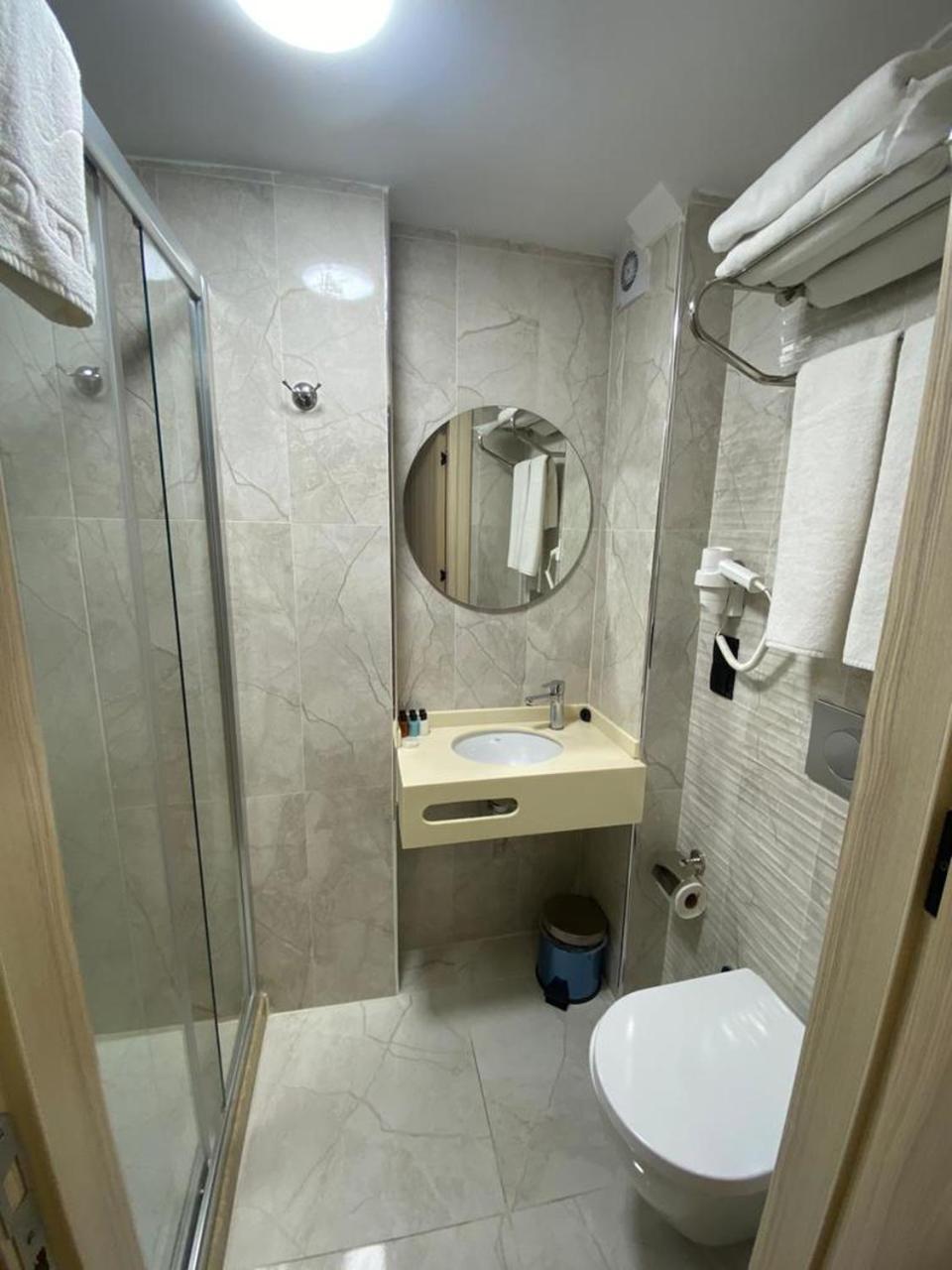 Otel Yenikapi Istanbul Luaran gambar